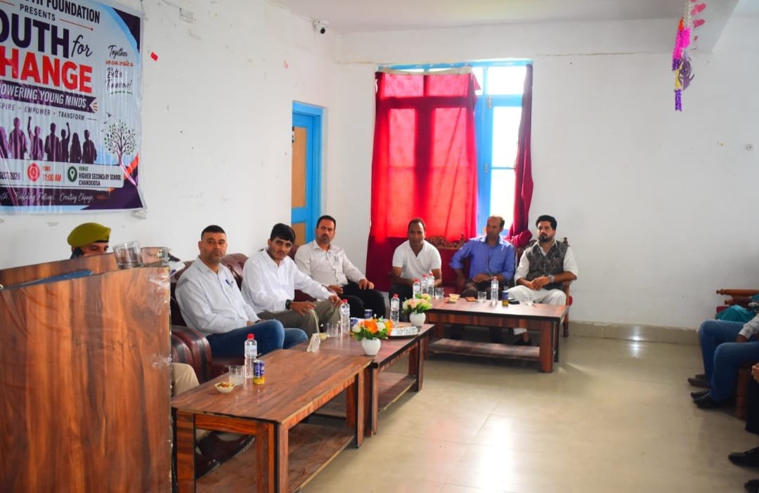 Rise Up Youth Foundation Organizes “Youth for Change” Event at Higher Secondary School, Chandoosa 